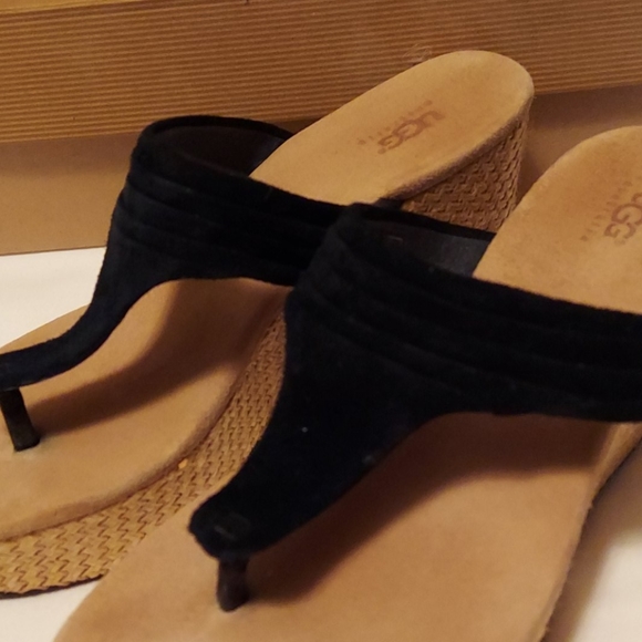 UGG Zamora BLK - Picture 5 of 5